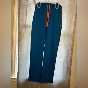 Small Figs scrub bottom for Women